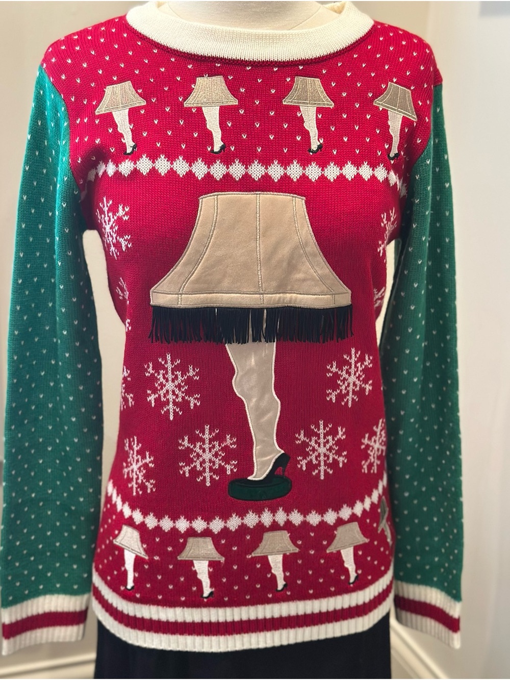 A Christmas Story Festified Leg Lamp Ugly Christmas Sweater Women’s Medium